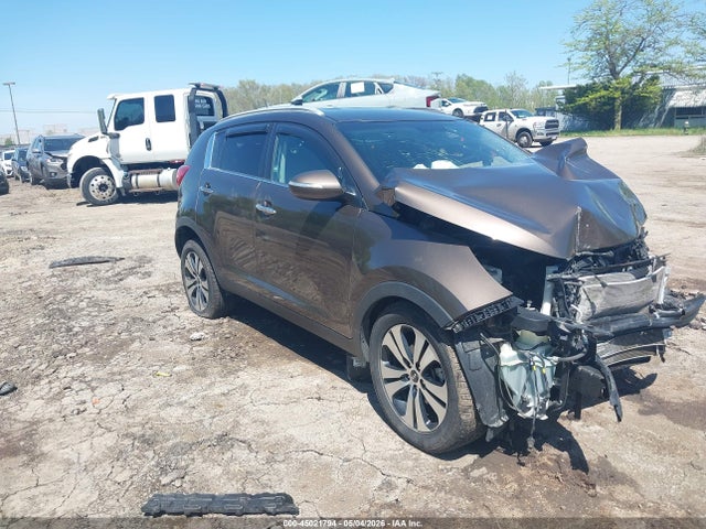 Salvage Kia Sportage Image