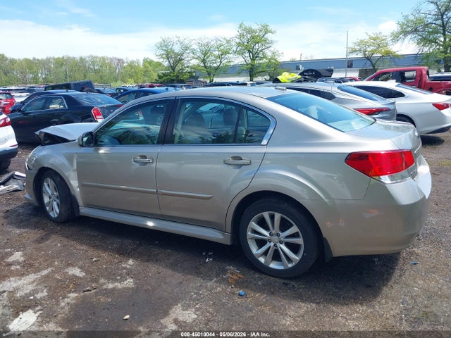 Subaru Legacy 2.5i Premium