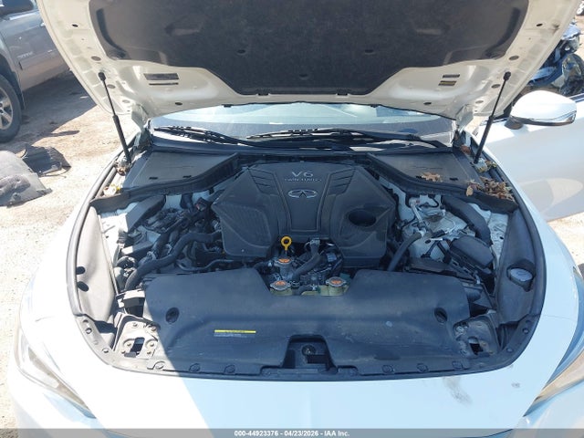 INFINITI Q60 Pure Awd