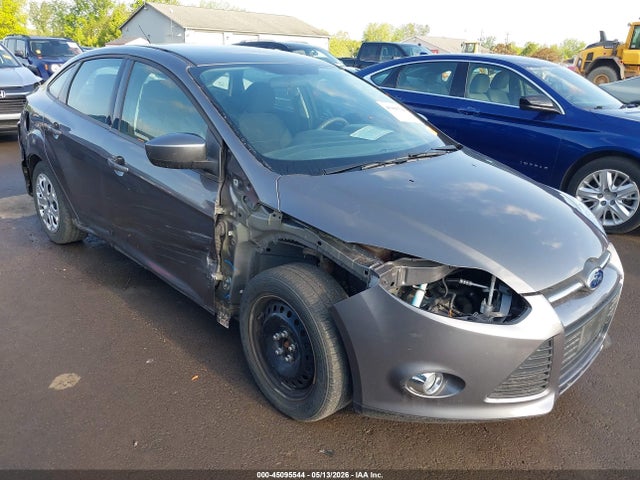 Salvage Ford Focus Image