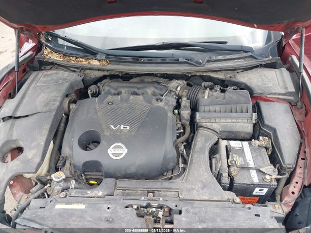 Nissan Maxima