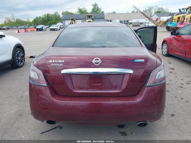 Nissan Maxima