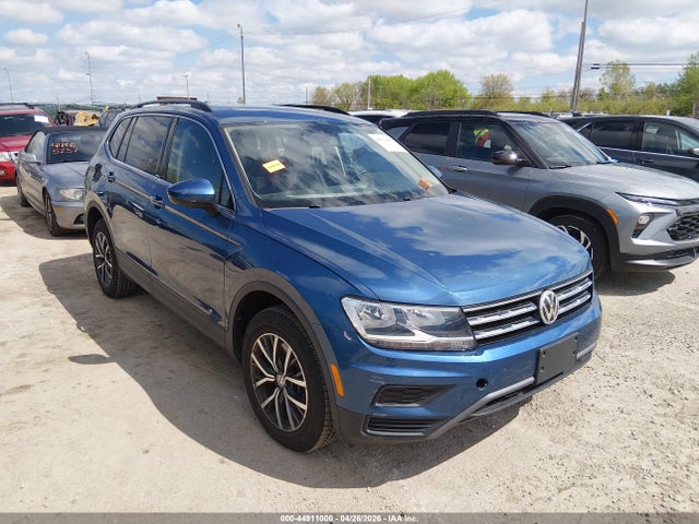 Salvage Volkswagen Tiguan Image