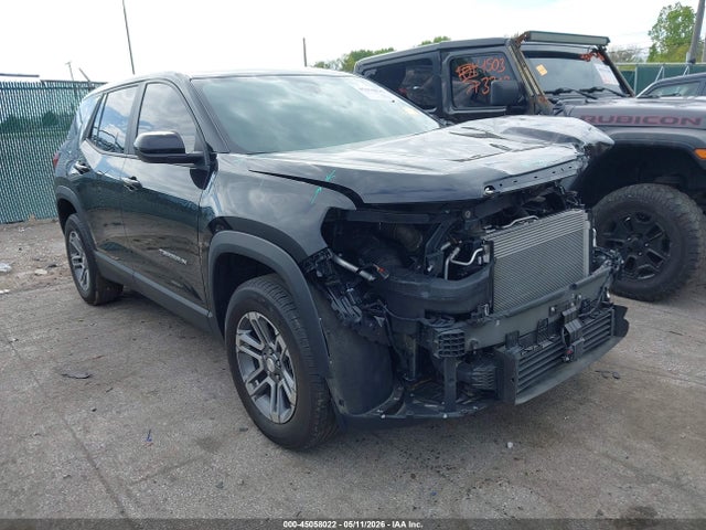 Salvage GMC Terrain Image