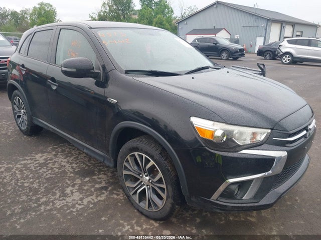 Salvage Mitsubishi Outlander Image
