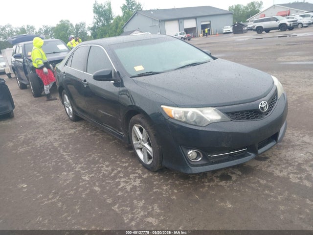 Salvage Toyota Camry Image