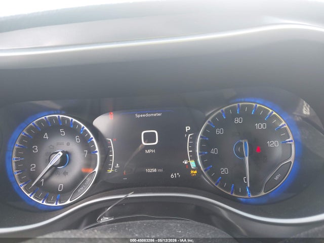 Chrysler Pacifica Select