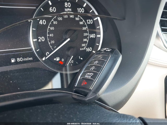 INFINITI Qx Essential Awd