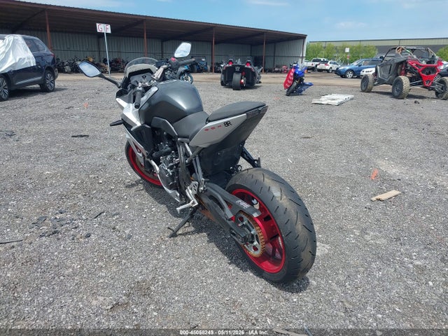 Suzuki Gsx800 F