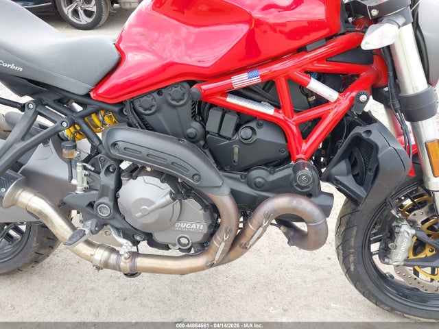 Ducati Monster 821