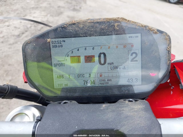 Ducati Monster 821