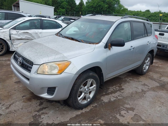 Toyota RAV4 Base V6