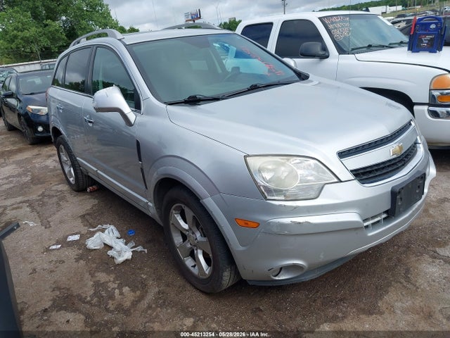 Salvage Chevrolet Captiva Image