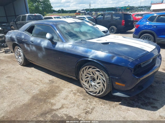 Salvage Dodge Challenger Image