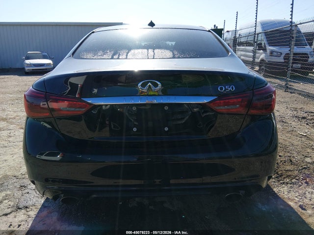INFINITI Q50 Luxe