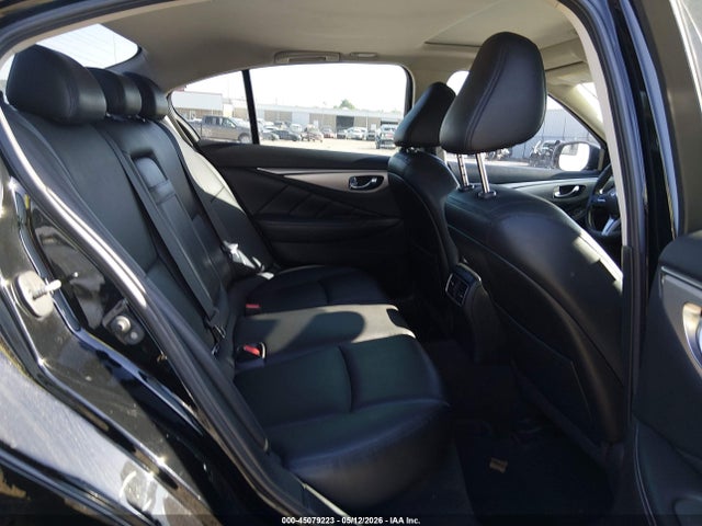INFINITI Q50 Luxe