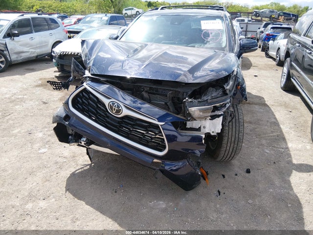 Toyota Highlander Le