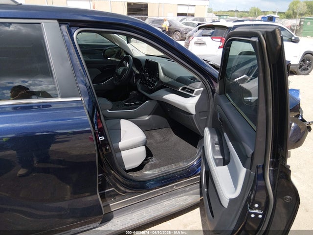 Toyota Highlander Le