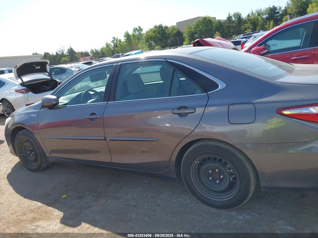 Toyota Camry Le