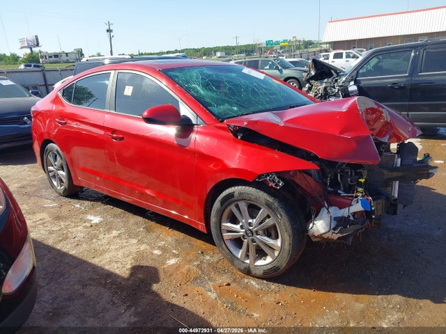 Salvage Hyundai ELANTRA Image