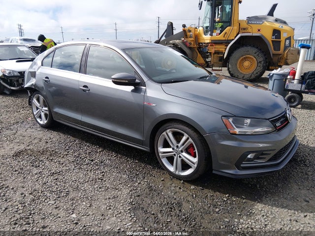 Salvage Volkswagen Jetta Image