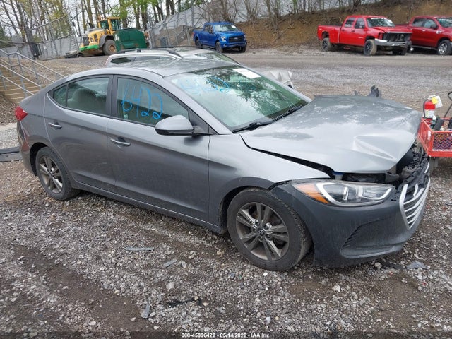 Salvage Hyundai ELANTRA Image
