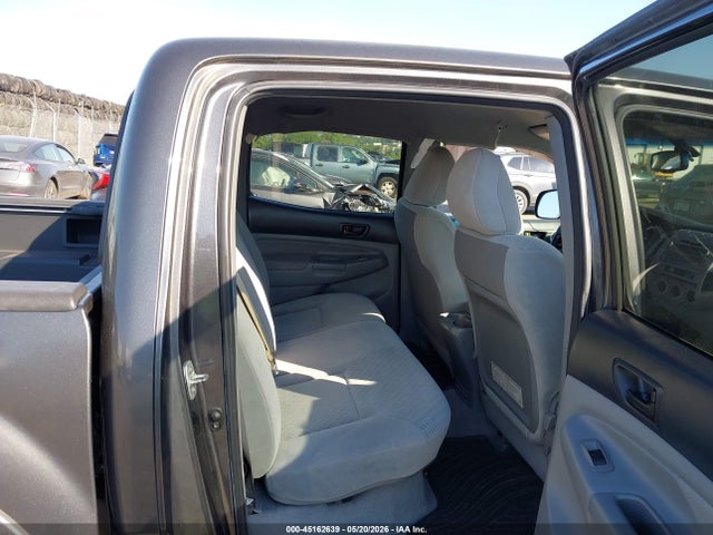 Toyota Tacoma Base V6