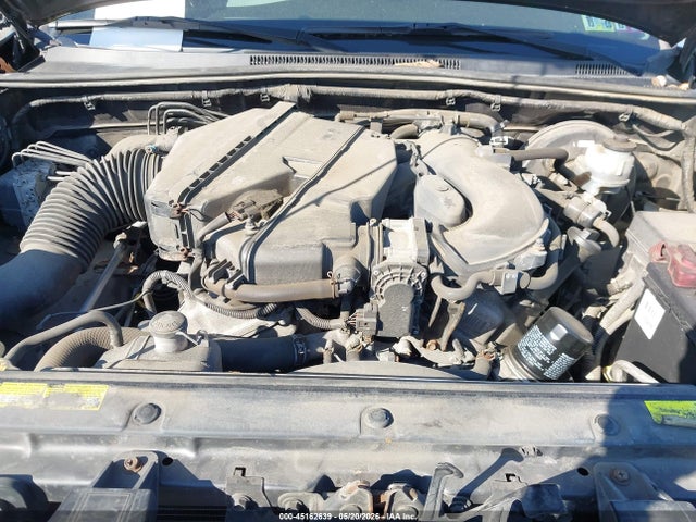 Toyota Tacoma Base V6
