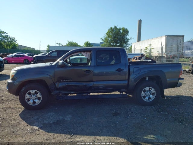 Toyota Tacoma Base V6
