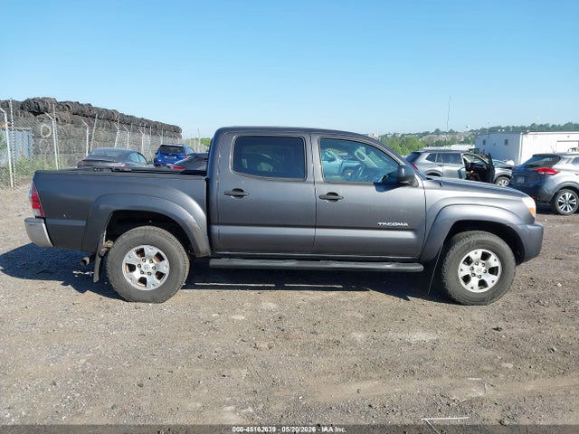 Toyota Tacoma Base V6