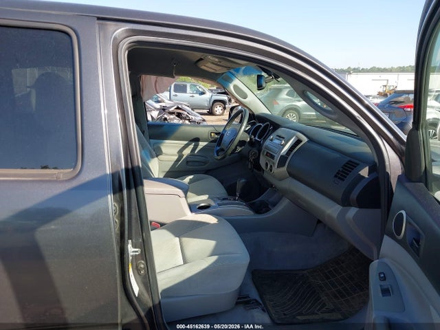 Toyota Tacoma Base V6