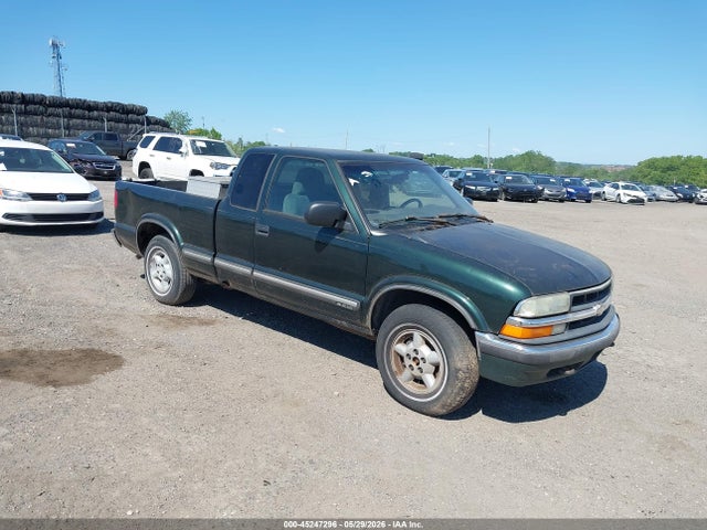 Salvage Chevrolet S-10 Image