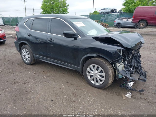 Salvage Nissan Rogue Image