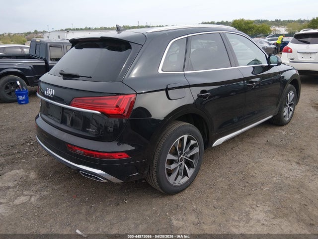 Audi Q5 Premium 45 Tfsi S Line Quattro