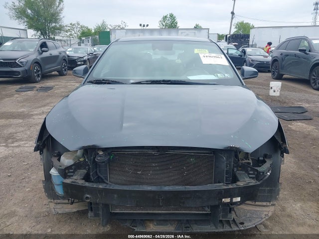Hyundai VELOSTER 2.0
