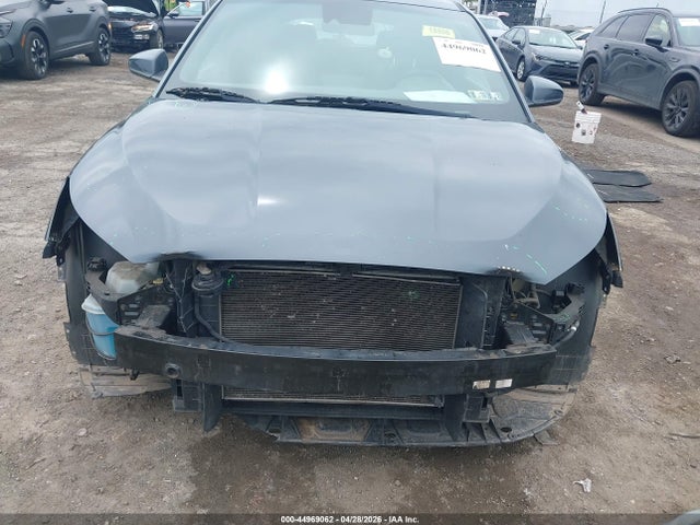 Hyundai VELOSTER 2.0