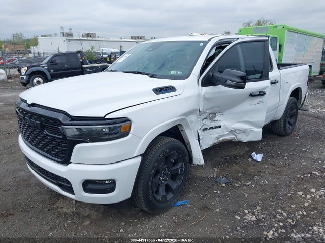 Ram 1500 Big Horn  4x4 5'7 Box