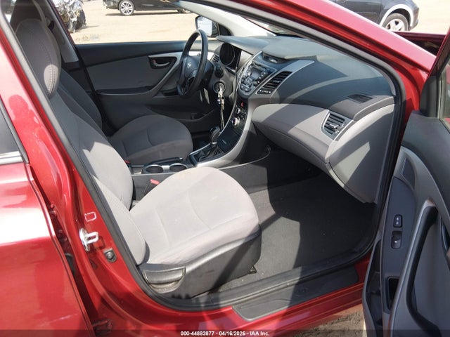 Hyundai ELANTRA Se