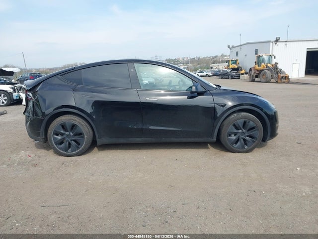 Tesla Model Y Long Range Dual Motor All-wheel Drive