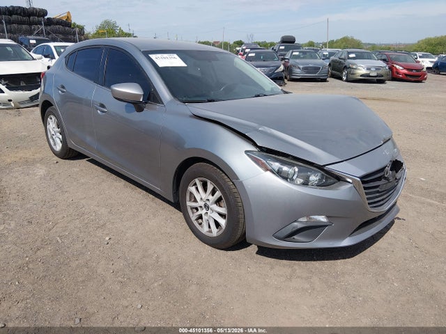 Salvage Mazda Mazda3 Image