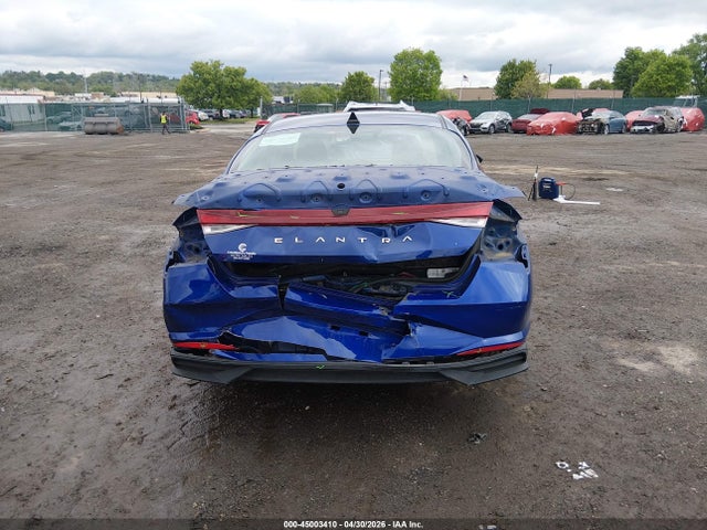 Hyundai ELANTRA Sel