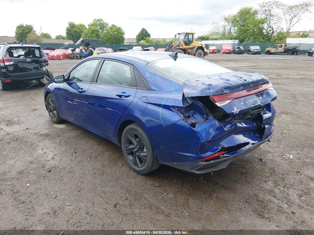 Hyundai ELANTRA Sel