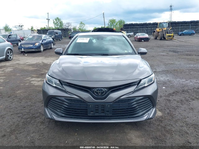 Toyota Camry Le