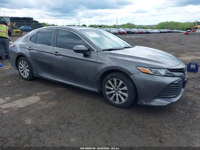 Salvage Toyota Camry Image