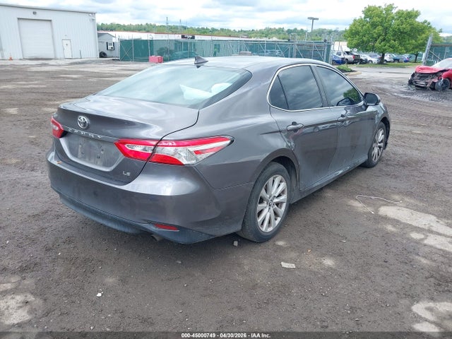 Toyota Camry Le