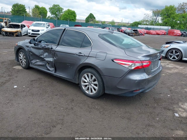 Toyota Camry Le