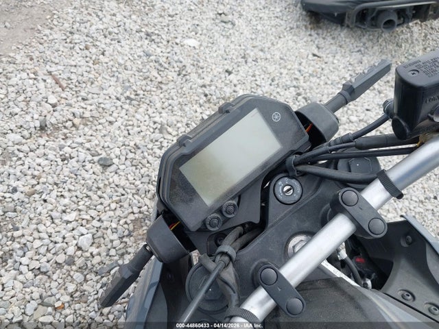 Yamaha Mt-03