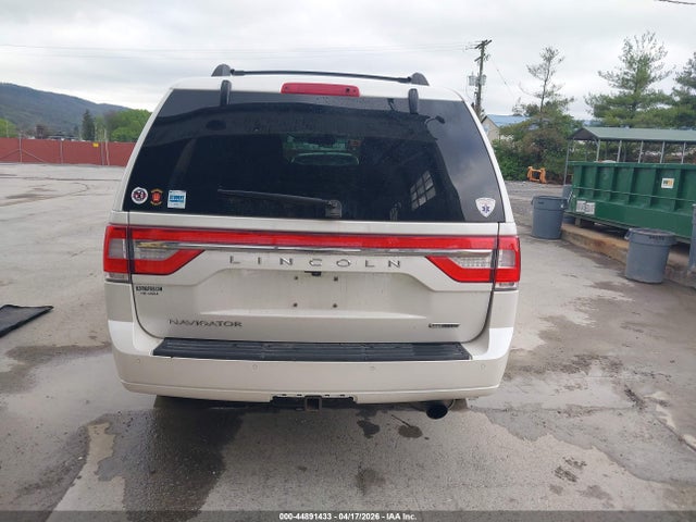 Lincoln Navigator Reserve