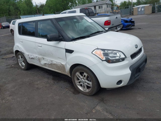 Salvage Kia Soul Image