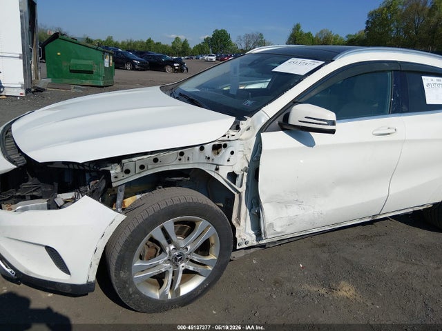 Mercedes-Benz GLA 4matic